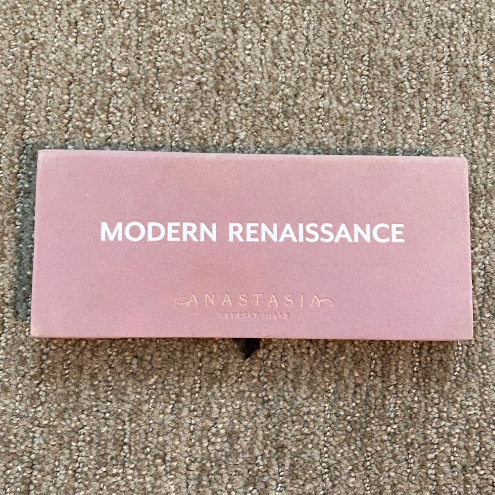 Anastasia Modern Renaissance palette